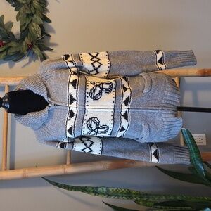 Tna Sea to Sky sweater